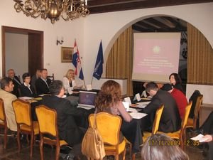 Okrugli stol - Ovisnici i krvlju prenosive bolesti